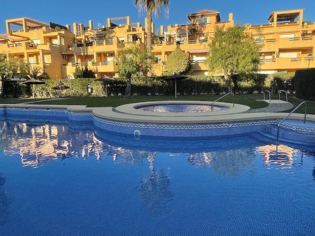 A Stunning 2 Bedroom Apartment 5 Min Walk To The Beautiful Beaches Of Vera Playa Playas de Vera المظهر الخارجي الصورة
