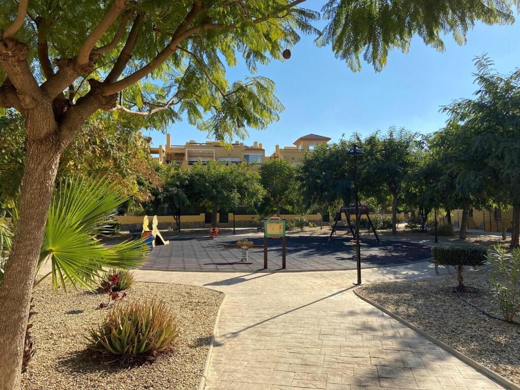 A Stunning 2 Bedroom Apartment 5 Min Walk To The Beautiful Beaches Of Vera Playa Playas de Vera المظهر الخارجي الصورة